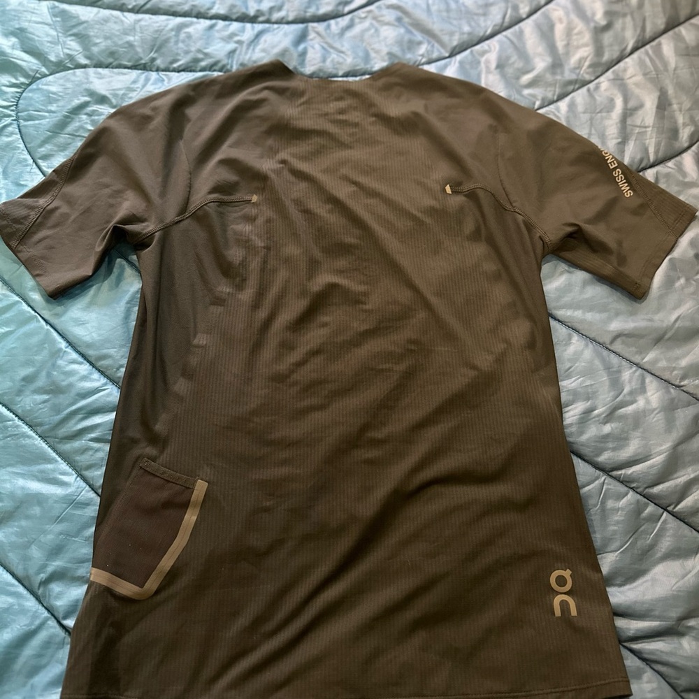 On Black Athletic ultra T-Shirt